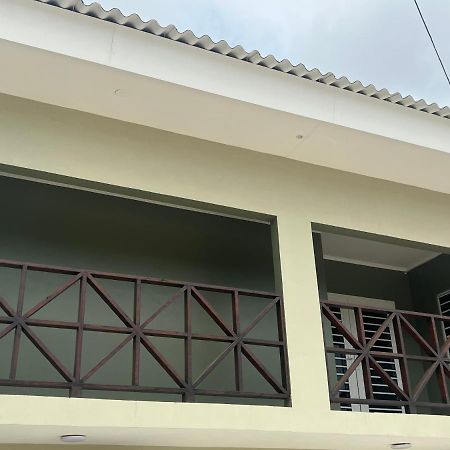 Cataleya Apartments Near Airport Willemstad Buitenkant foto