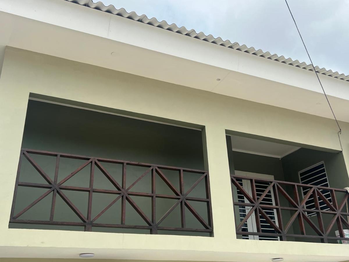 Cataleya Apartments Near Airport Willemstad Buitenkant foto