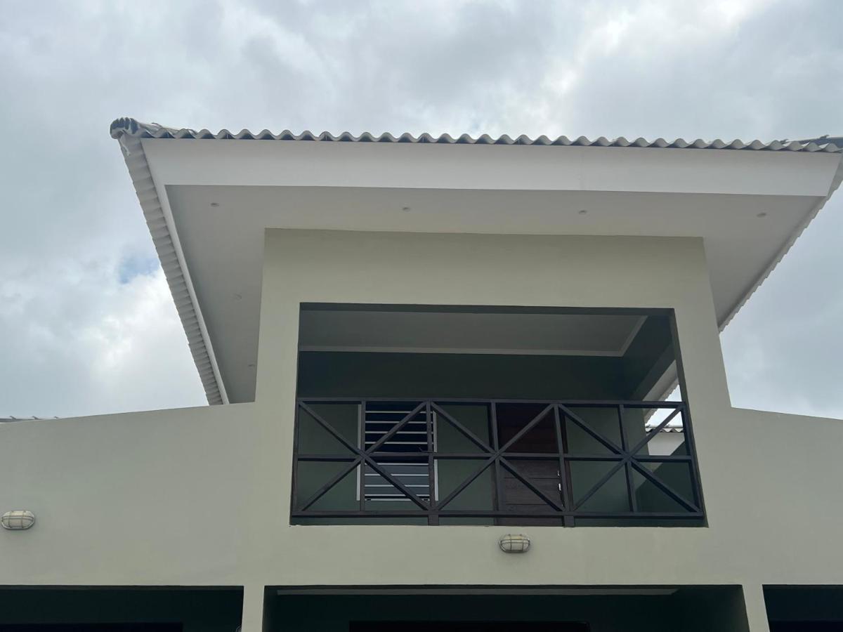 Cataleya Apartments Near Airport Willemstad Buitenkant foto